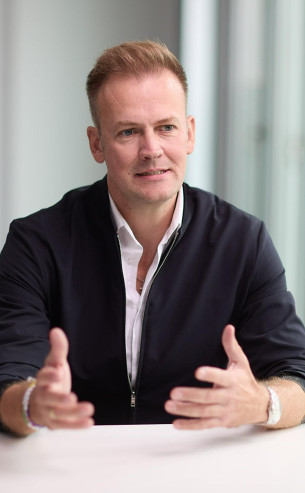 Dr. Florian Fuhrmann
