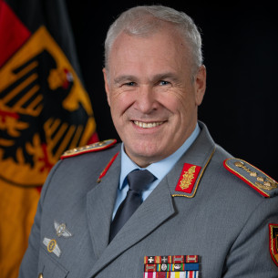 Generaloberstabsarzt Dr. Ralf Hoffmann