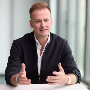 Dr. Florian Fuhrmann