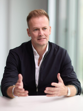 Dr. Florian Fuhrmann