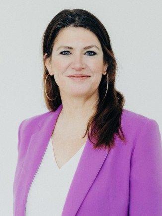 Dr. Alexandra Widmer