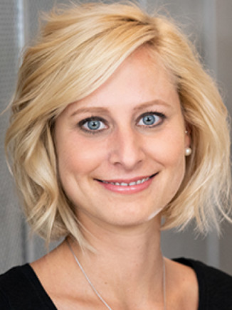 Dr. Ariane Schenk